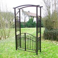Archetto da giardino con cancello in ferro