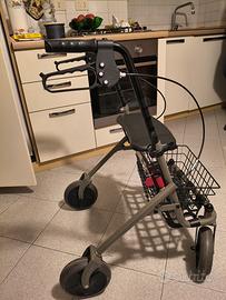 deambulatore con ruote , pieghevole 