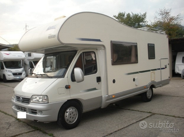 Camper McLouis 690G - doppio letto matrimoniale