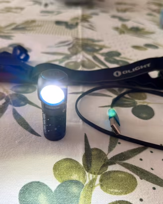 OLIGHT PERUN MINI 2 TORCIA ELETTRICA LED FRONTALE.