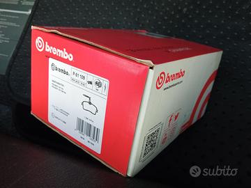 Kit pastiglie freni Brembo P 61109 per Peugeot 407