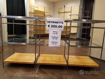 Arredamento negozio abbigliamento