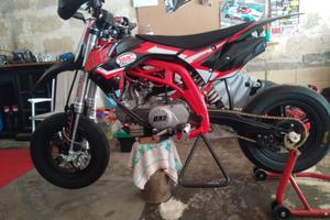 Pit bike