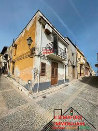 Palazzina a Trappeto (Rif.1056)