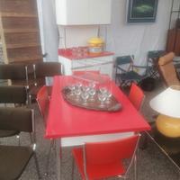 credenza tavolo sedie anni '60 