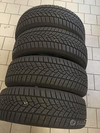 4 Gomme invernali Goodyear