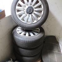 Gomme (2023) + cerchi per Fiat 500L
