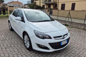 Opel astra j anno 2012