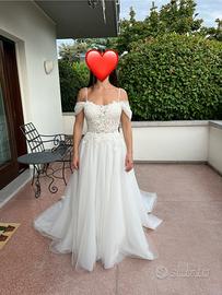 Vestito da sposa NUOVO.  Corpetto in pizzo, sc