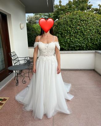 Vestito da sposa NUOVO.  Corpetto in pizzo, sc