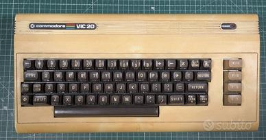 Retrocomputer vintage Commodore Vic 20