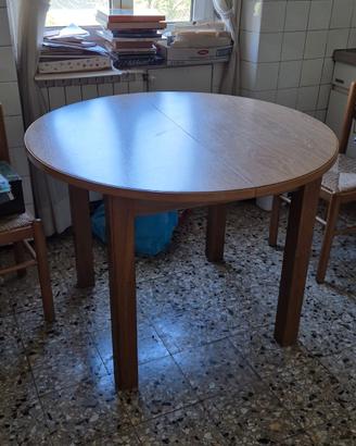 Tavolo rotondo allungabile e 4 sedie
