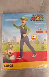 costume