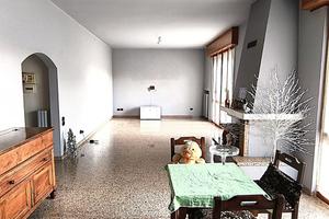 Appartamento con garage e ampi spazi