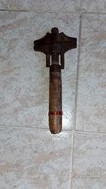 Chiave Inglese a Martello 