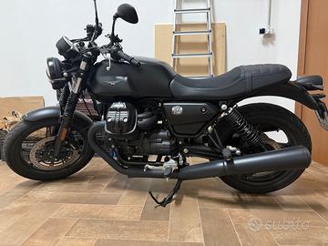Moto Guzzi V7 III - 2023