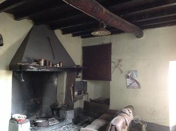 RUSTICO A CARTURA DA RISTRUTTURARE