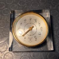 Orologio gadget omino goccia Esso 1960