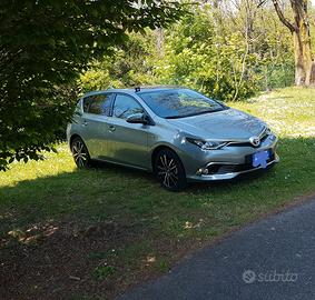 TOYOTA AURIS HYBRID ANNO 12/2018 