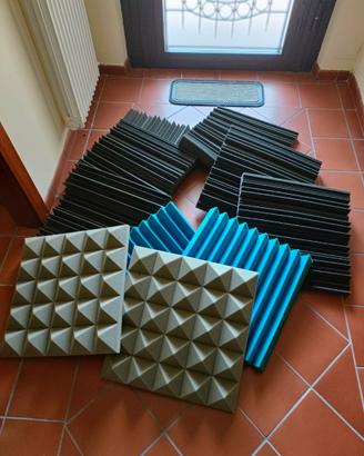 MATERIALE FONOASSORBENTE