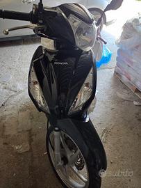 HONDA VISION 110