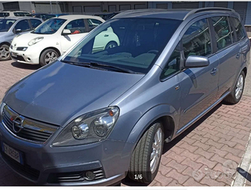 Opel Zafira B 1.9 Cosmo 120 CV