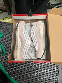 Nike Court Borough Low