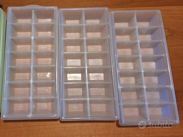 Lotto 3 stampi vassoi per ghiaccio in plastica