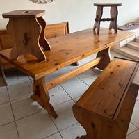 Tavolo tirolese in legno