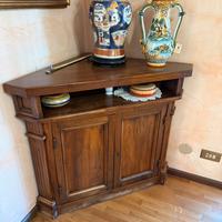 Mobiletto angolare sala