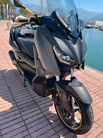 Yamaha X Max 300