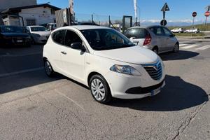 Lancia Ypsilon 1.2 69 CV 5 porte Platinum