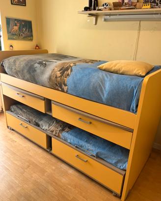 Letto attrezzato da cameretta