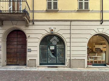 NEGOZIO A PIACENZA