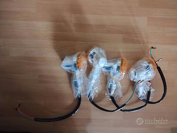 Ultimo set rimasto 4 frecce nuove imballate sotto