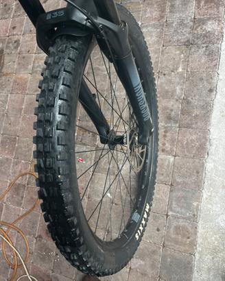 Ebike Focus biammortizza motore Bosch batteria 800