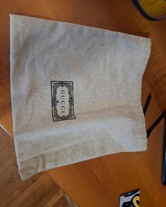dustbag Gucci