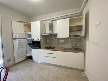 Appartamento tri locale in Via Eugubina