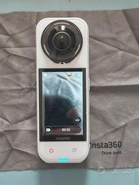Insta360 X5 Bianca Garanzia fino al 11/2027