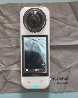 Insta360 X5 Bianca Garanzia fino al 11/2027