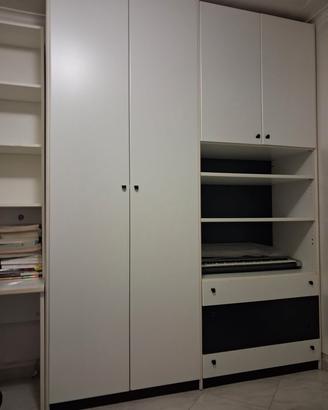 Armadio bianco