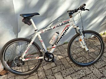Bici MTB Bianchi Kuma 4400