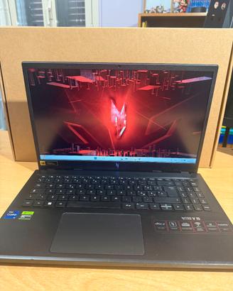 Acer Nitro V15 (i9-13900H, 16GB, RTX 4060 8GB)