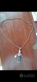 collana con bambolina