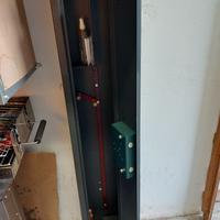 N°2 Armadi portafucili 2 posti omologati