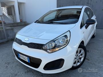 Kia Rio 1.1 CRDi 6 Marce NEOPAT. 2012 UNICO PROP.