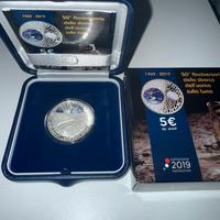 5 euro sbarco sulla su