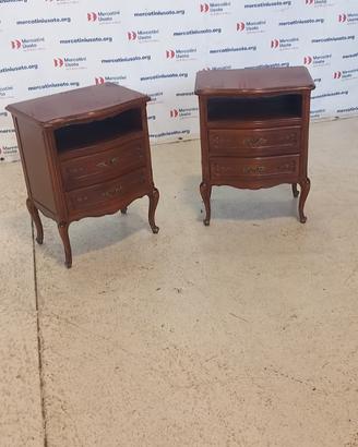Comodini in Noce Americano Stile Chippendale