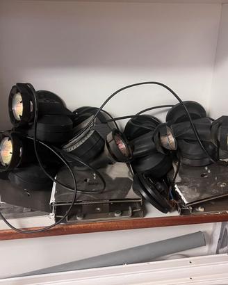 9 faretti neri alogeni/led