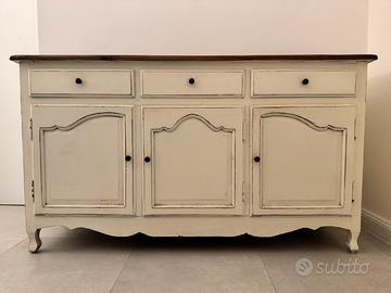 Credenza